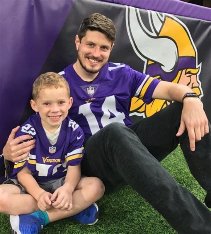 Gavin Thomas’s biography, net worth, fact, career, awards and life story