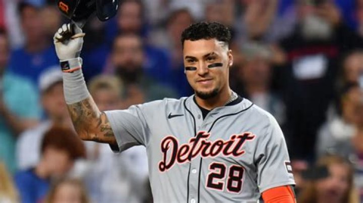 Javier Baez Contract, Salary, Net Worth, Jersey, Brother, Trade