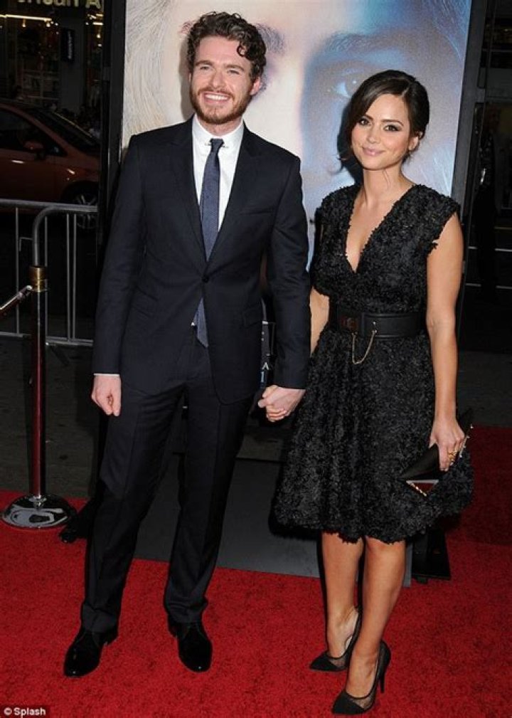 Jenna Coleman: Boyfriend, net worth, tattoos, smoking & body measurements