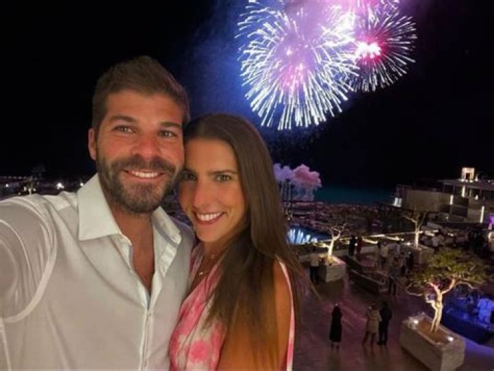 Lindsay Becker: Who is Marc Becker‘s wife?