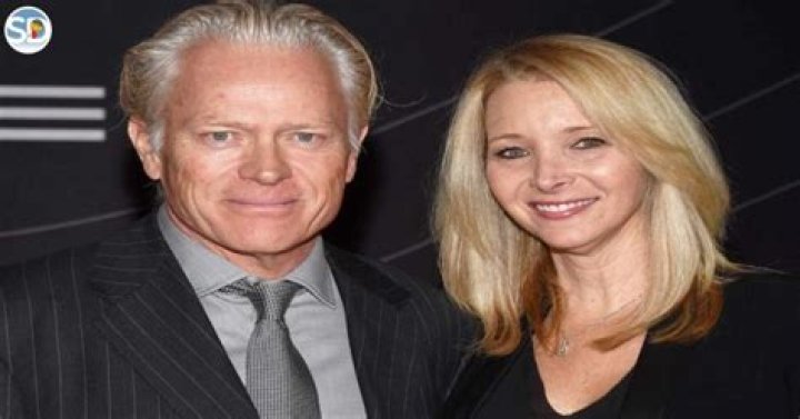 Lisa Kudrow’s Net Worth, Age, Height, Weight, Husband, Kids, Bio-Wiki
