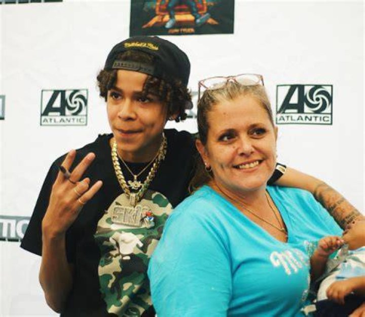 Luh Tyler Sister McKenzie Meeks and Family