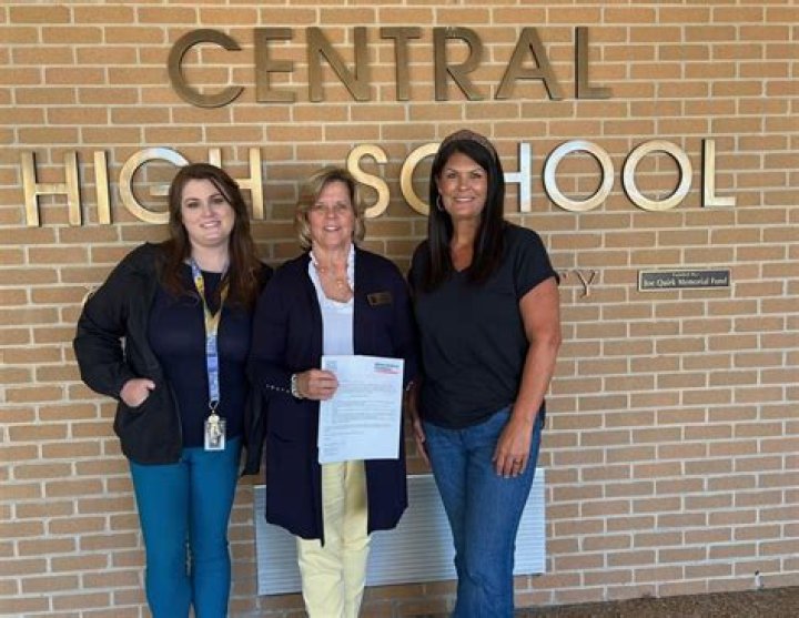 Mcminn Central High School Teacher Melissa Blair Arrested For Multiple Rape and Assault Charges and There Might Be More Victims