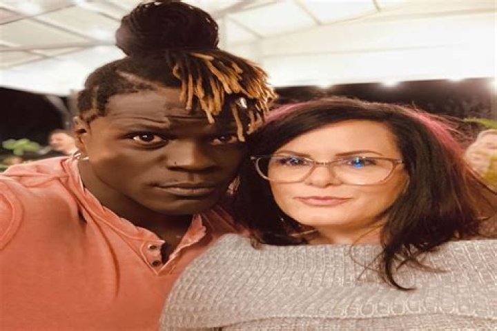 R-Truth: Wife, net worth, tattoos, smoking & body facts